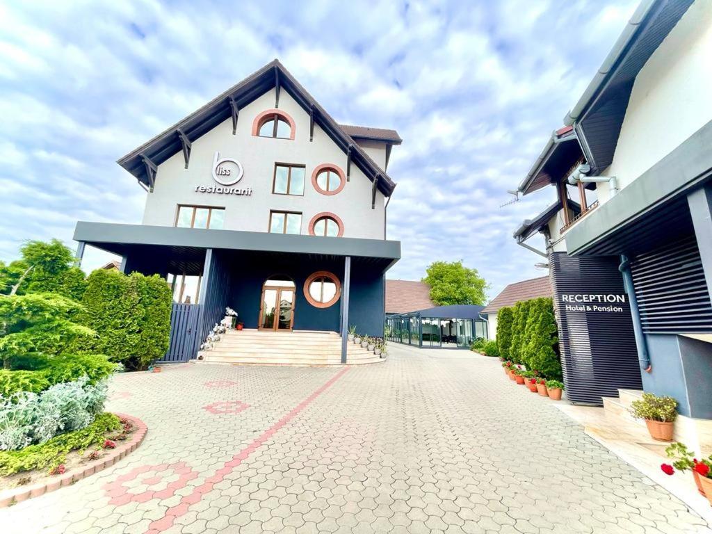 Hotel Bliss Nagyszeben Kültér fotó